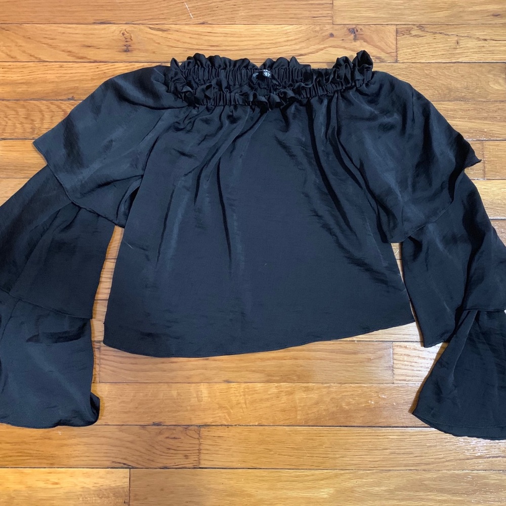 MISSGUIDED Off The Shoulder Ruffle Top